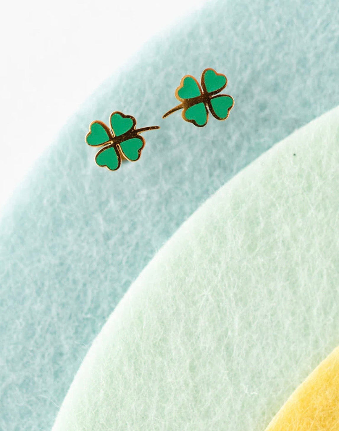 Pip Pop Post Clover