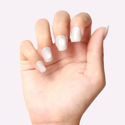 flutterhabit Casual But Make It Chic Press on Nails